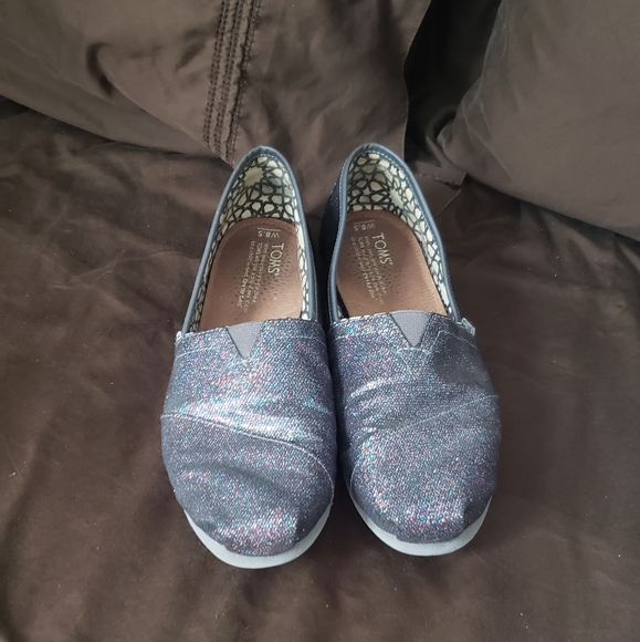 TOMS shoes metallic 8.5 - Picture 2 of 4